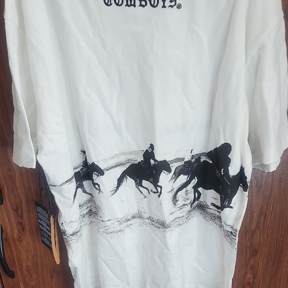 White Graphic T-Shirt - Picture 4 of 5